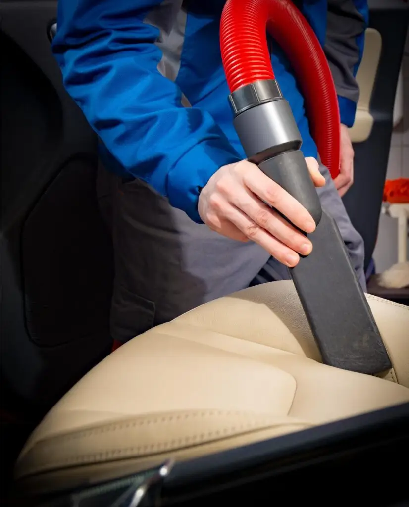 hoovering the car 2025 01 10 13 38 01 utc 1