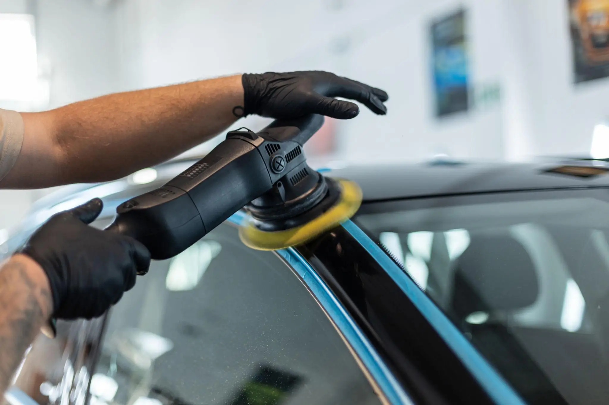 professional mobile car detailing and polishing service London